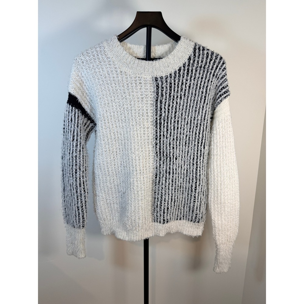 Bobeau Womens Small Black White Colorblock Fuzzy Knit Crew Neck Sweater MT9KNYBR